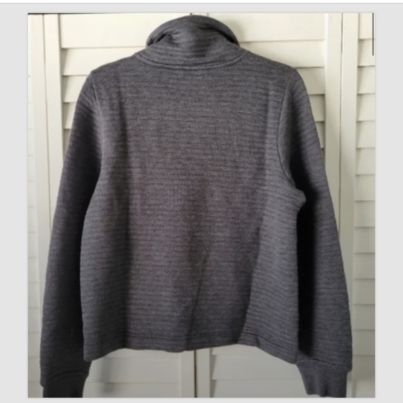NEW ATHLETA knit Charcoal Sweatshirt Small NWT - Picture 3 of 4